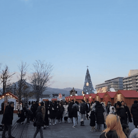 개장첫날.gif